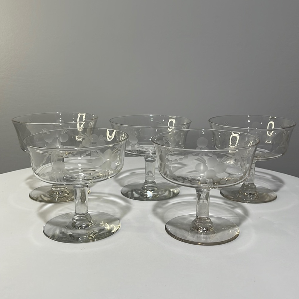 Vintage Mid-century modern etched short-stem champagne sorbet glasses set of 5